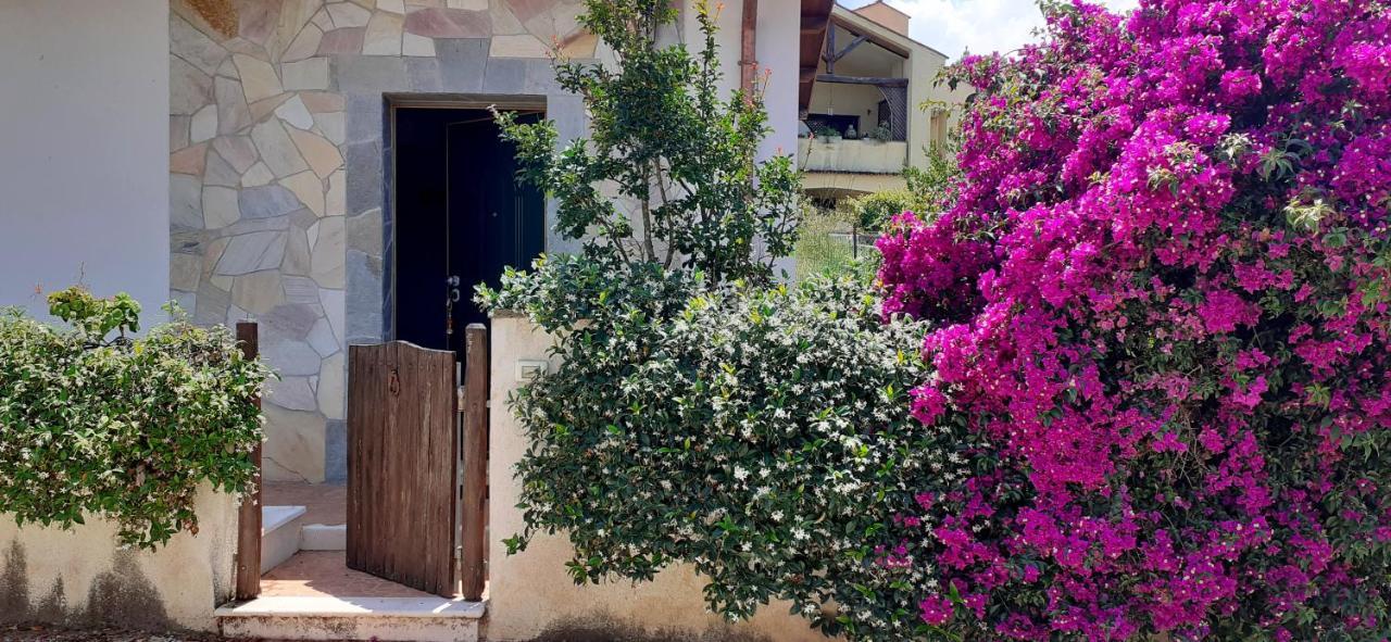 Willa 8 Via V. Monti Loiri Porto San Paolo Zewnętrze zdjęcie